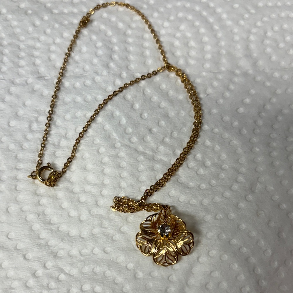 Elegant Gold Floral Necklace with Crystal Detail